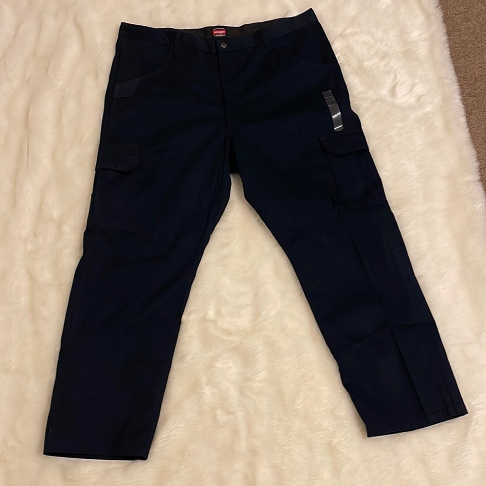 NWT Men's Wrangler Workwear Cargo Pant 42x30